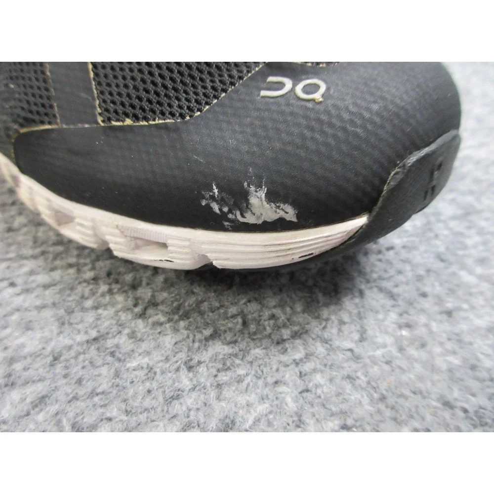 On Cloud Shoes Mens Size 11.5 Swiss Engineering Running Trainers Sneakers